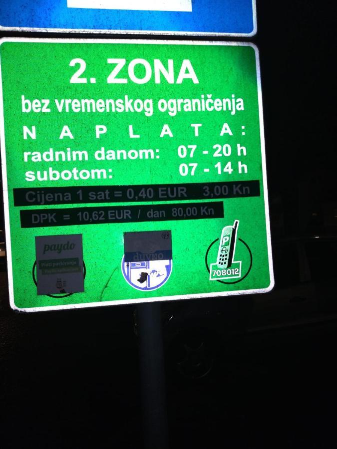 Apartman U Velikoj Gorici Zeljko Velika Gorica Eksteriør billede